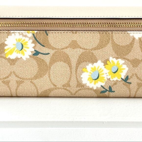 Coach Slim Envelope Wallet In Signature Canvas With Daisy Print New with tags - Picture 13 of 16